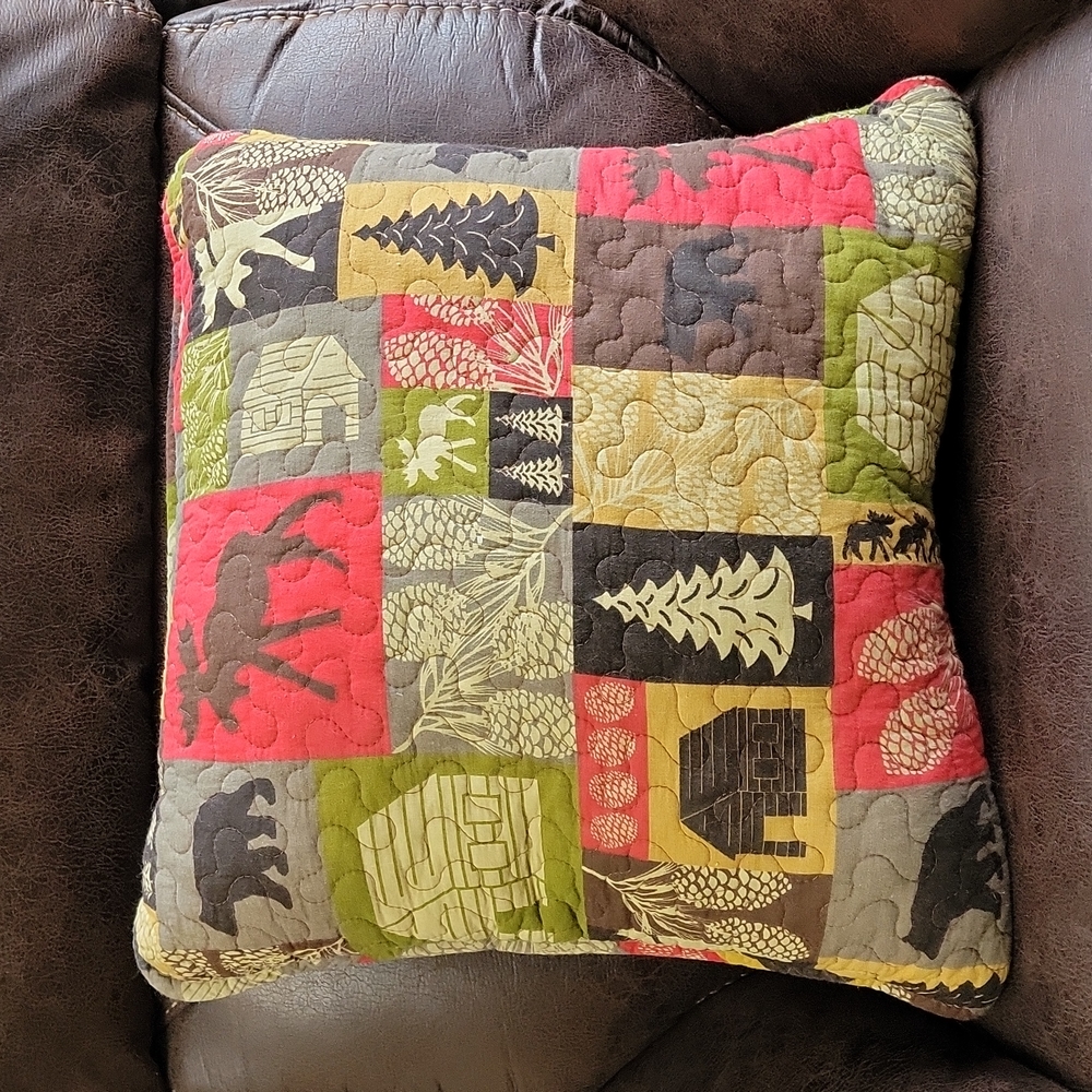 Cabin pillow by Carstens